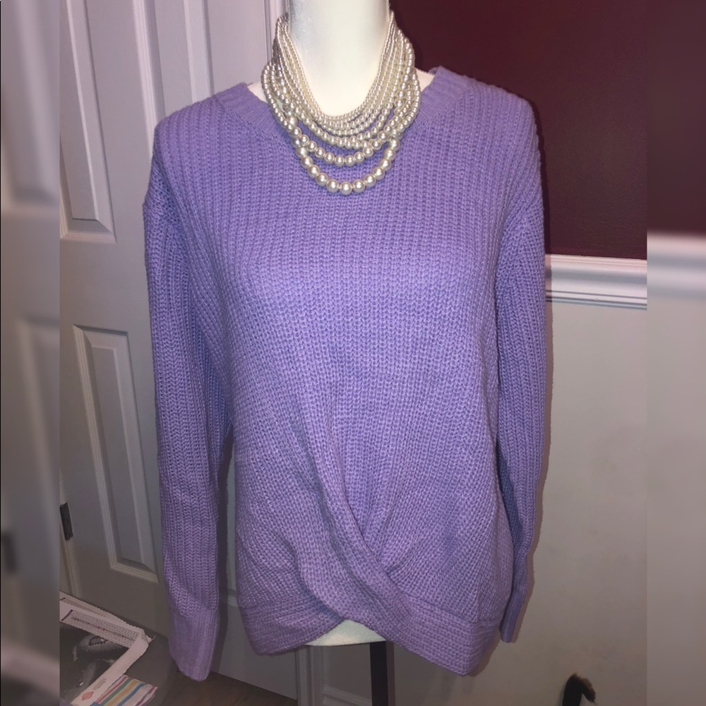 🌼Purple XL twist sweater with necklace